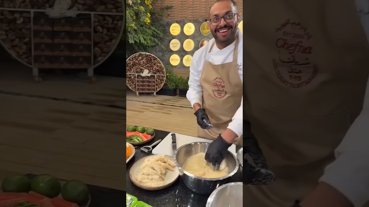 شبنتيه بالدجاج المحمر وسوشي وكاري ياباني مع الرز الأبيض