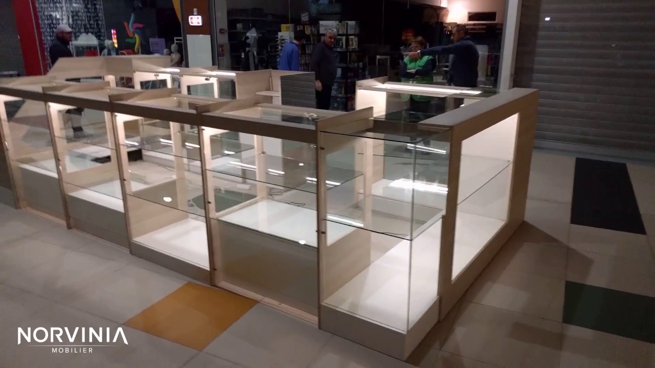Stand comercial Norvinia în Coresi Mall Brașov