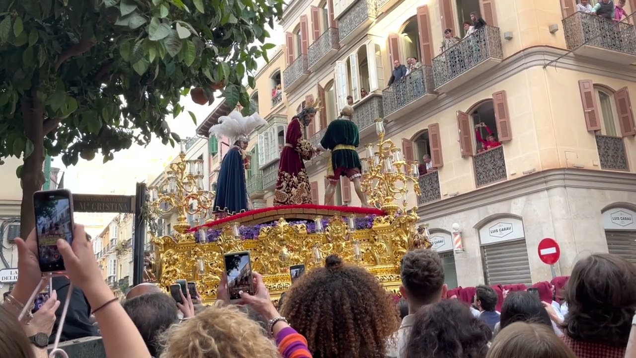 Salida a calle Carretería Santísimo Cristo de la Puente del Cedrón