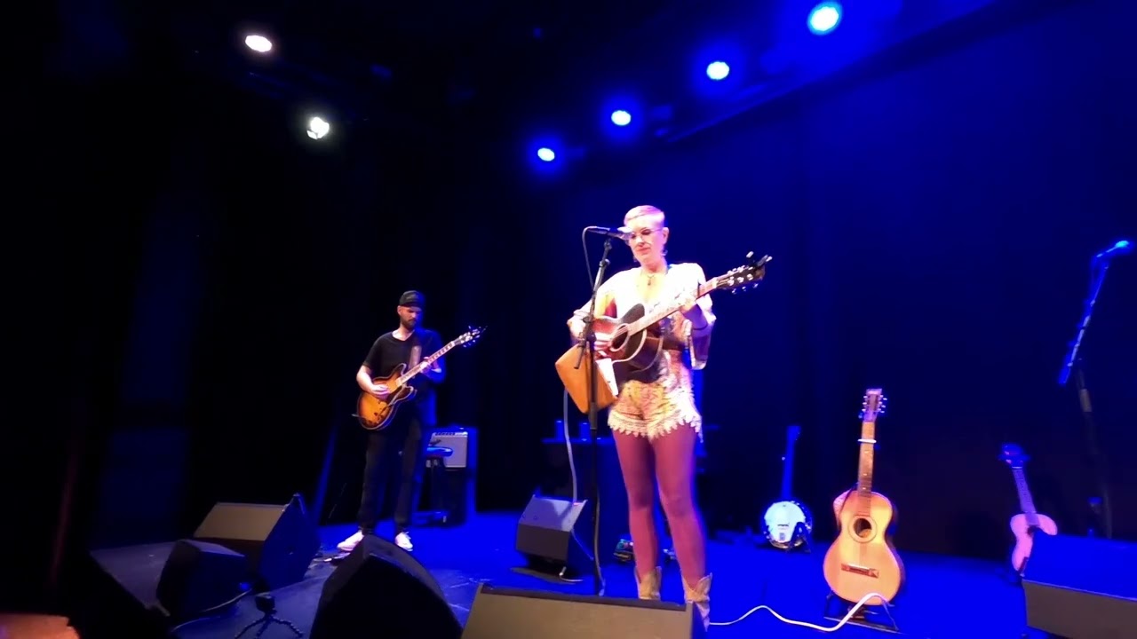 Rebekka Lundstrøm: Anymore - live @Arendal Kulturhus