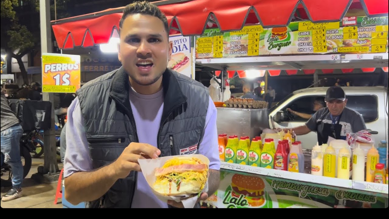 PROBANDO COMIDA CALLEJERA EN VENEZUELA 🫠mira esta s&uacute;per hamburguesa