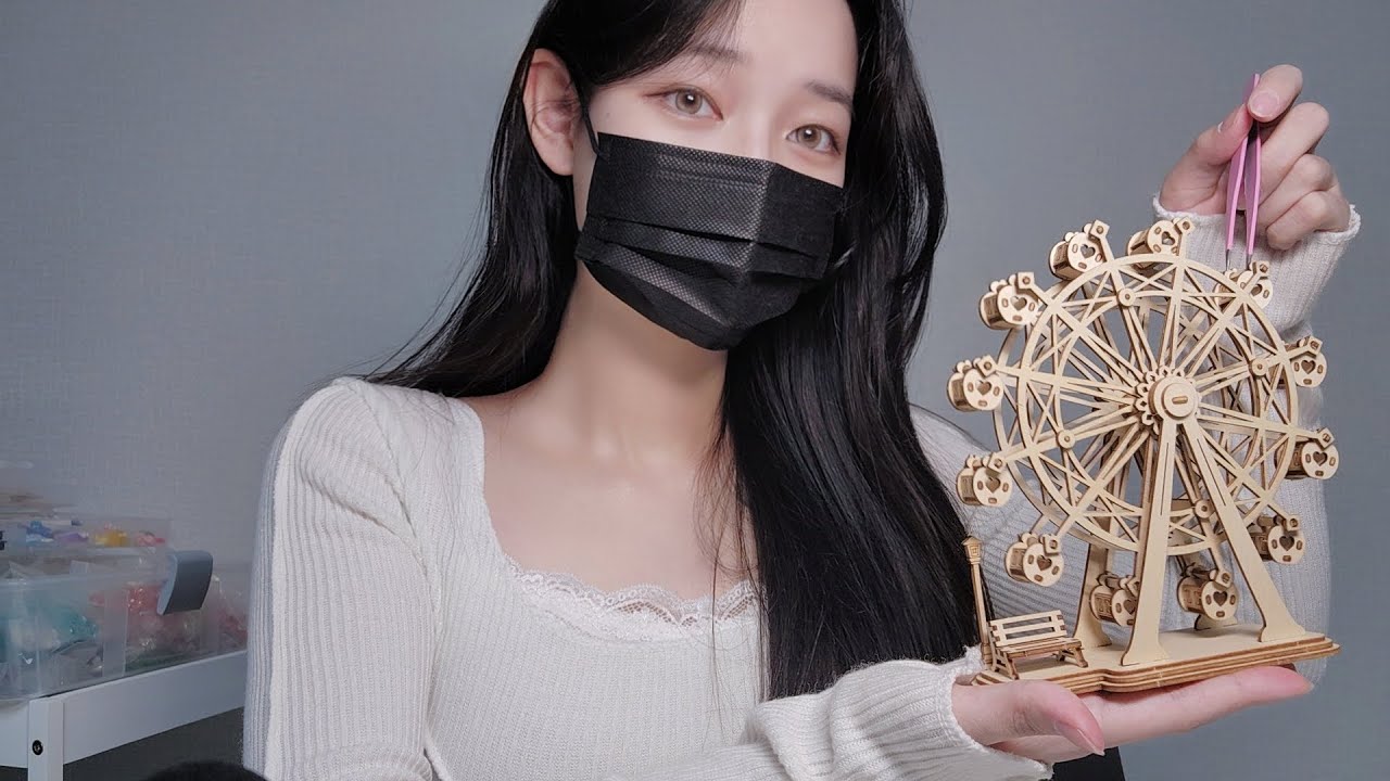 소근소근 위스퍼링 수다👂🏻 잠 들기 전에...[Whispering/나무 모형 만들기🎡/Talking]
