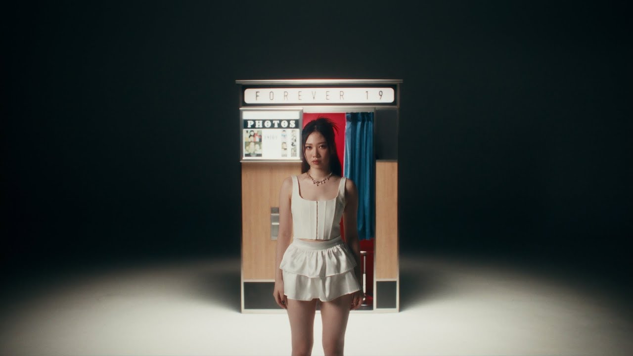 Jasmine Yen 甄濟如 - Forever 19 (Official Music Video)