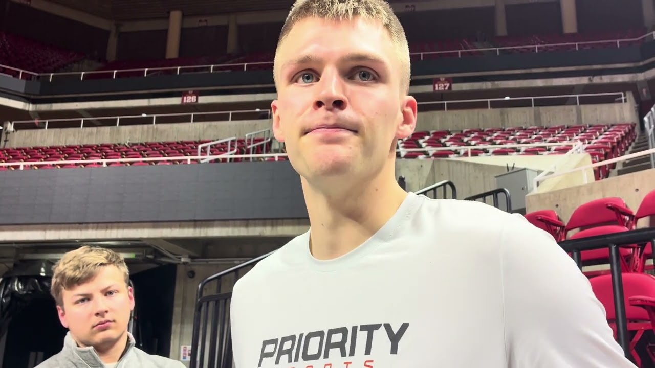 Bennett Stirtz reacts to Iowa basketball’s loss to Iowa State