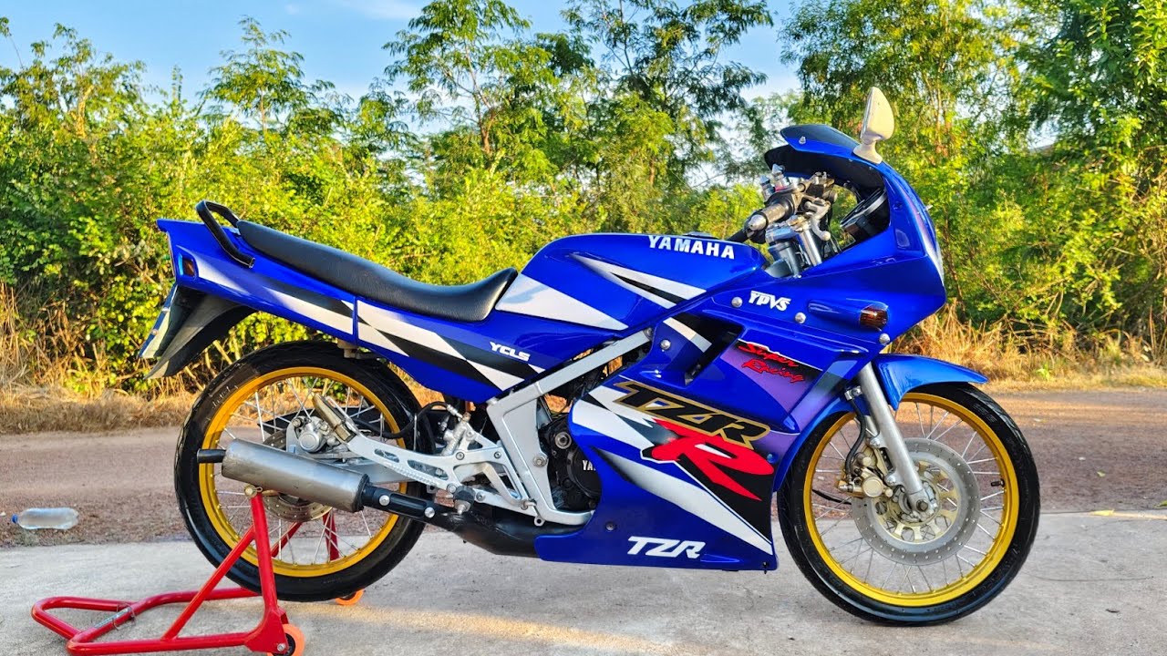 TZR150 ท้ายเป็ดเเท้   เครื่องดีมาก เงียบ  สีสวยพึ่งทำ เอกสารครบ ภาษี67