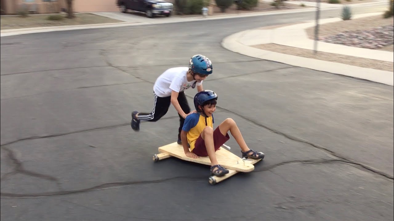 Carrito a Rulemanes (Gravity Car) — сборка и демонстрация