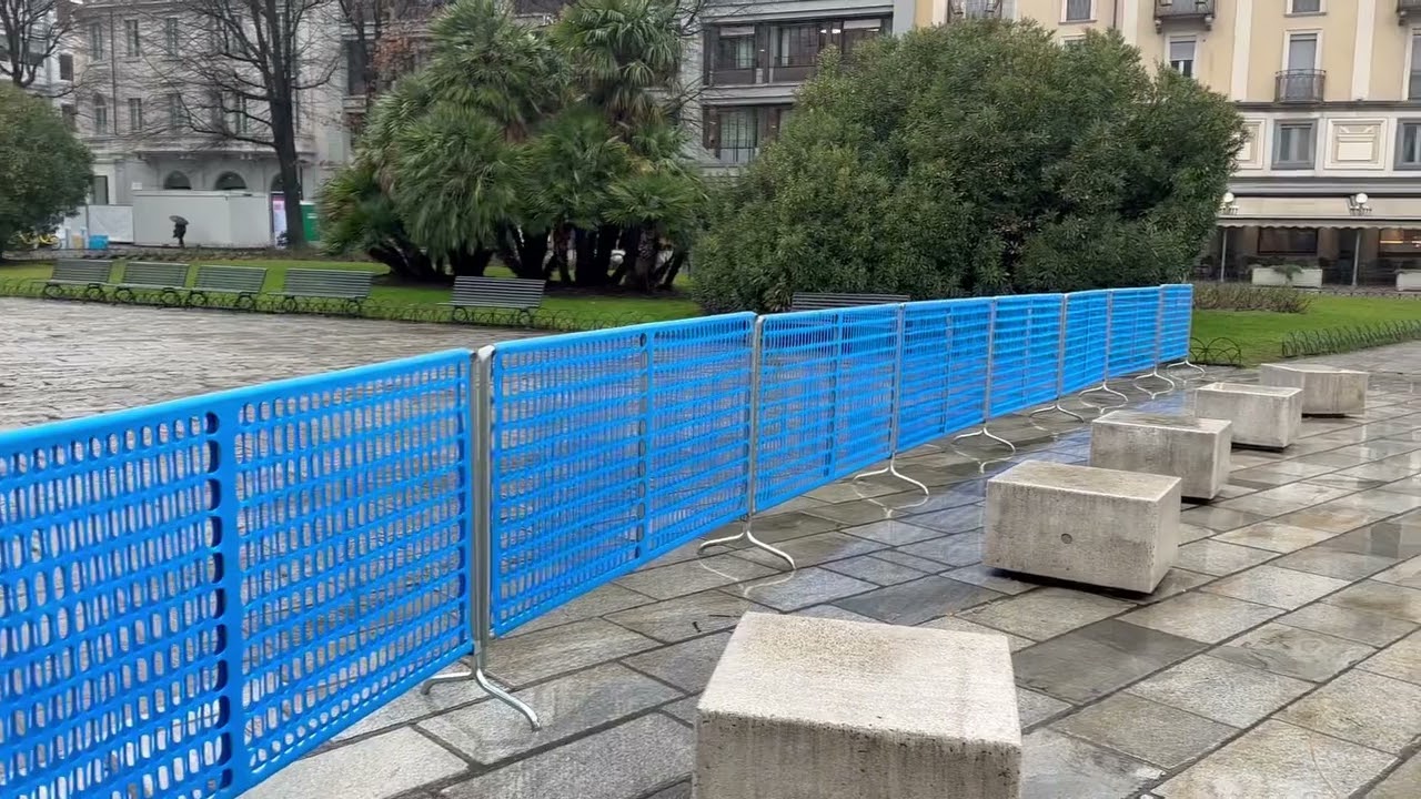 🎤🎥 CiaoComo Live - I luoghi della Fiamma Olimpica 🔥 di Como: in piazza le prime transenne