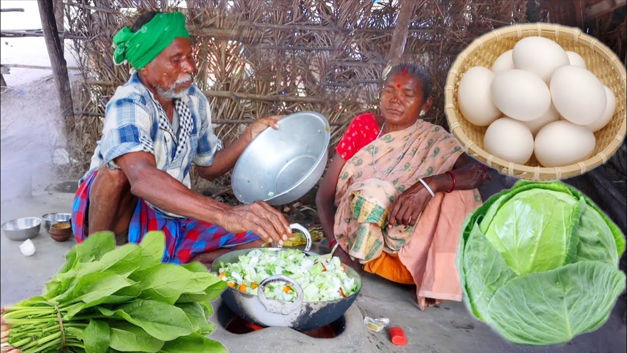 CABAGE EGG CURRY & PALAK SHAK GHONTO cooking for eating lunch by santali old couple