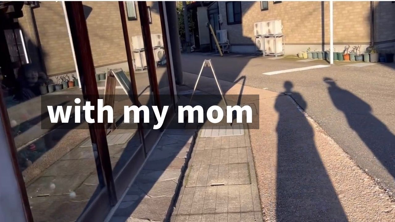 A Quiet Day Out with My Mom in Japan