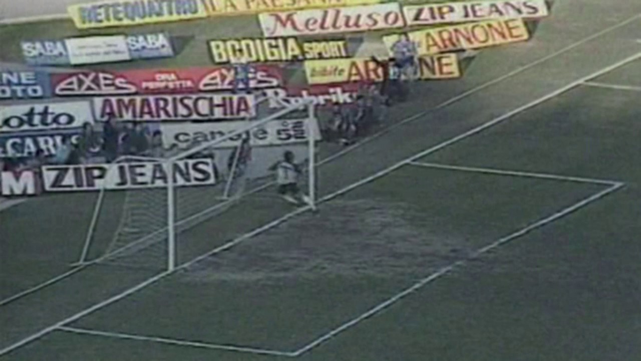 Recontragolazo 1984 MARADONA Napoli 4   Lazio 0 2do gol HD