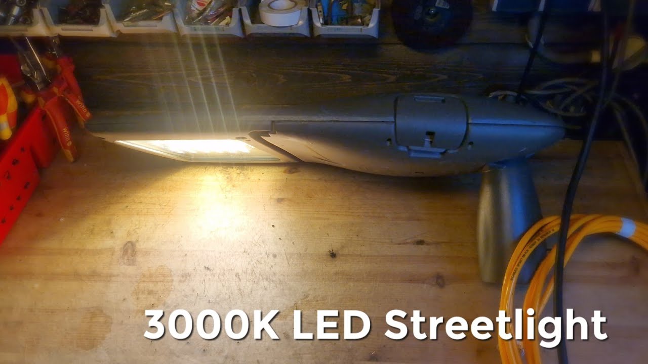 Collection 182: Schréder Ampera LED Streetlight