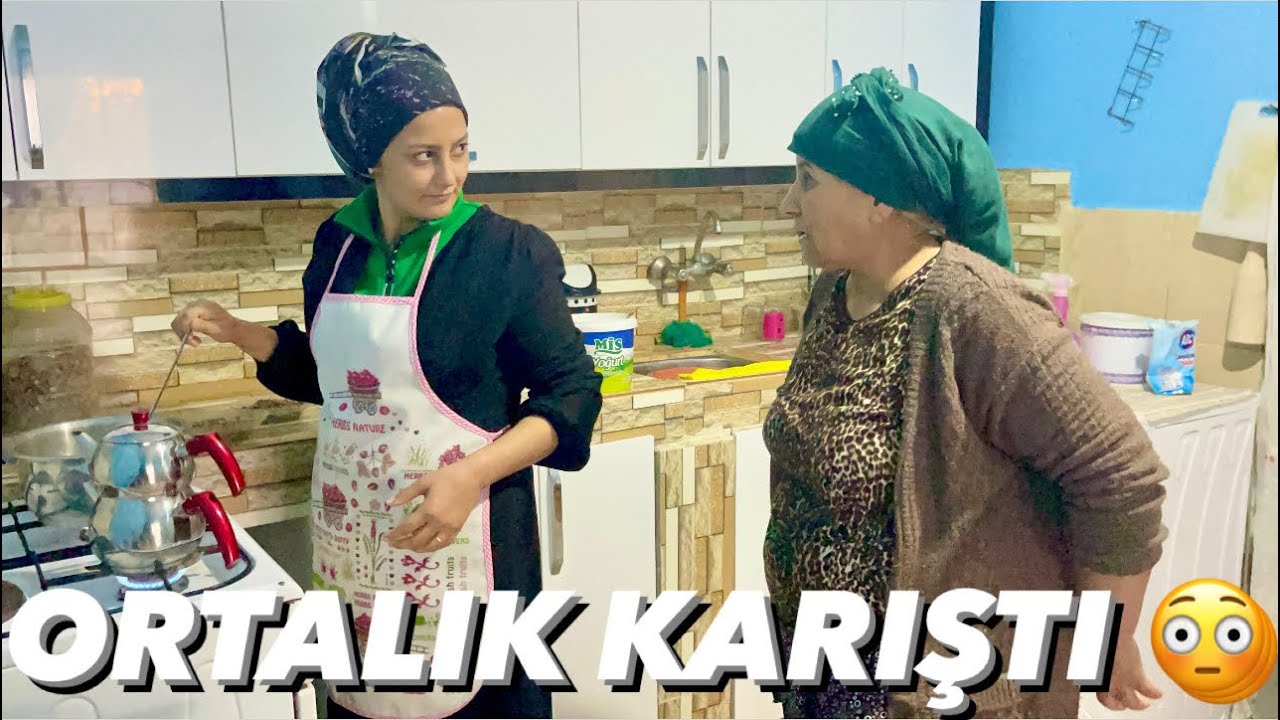 HALAM'IN KÖY EVİ ORTALIK KARIŞTI 😳 SICAK SOBA YANINDA AKŞAM TATLISI VİLLAGE LİFE