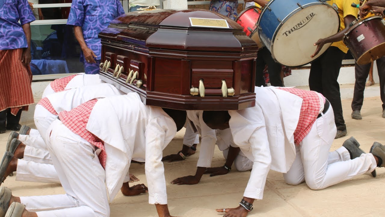DANCING PALLBEARERS - Nigerian (Igbo) Funeral | It's Iveoma