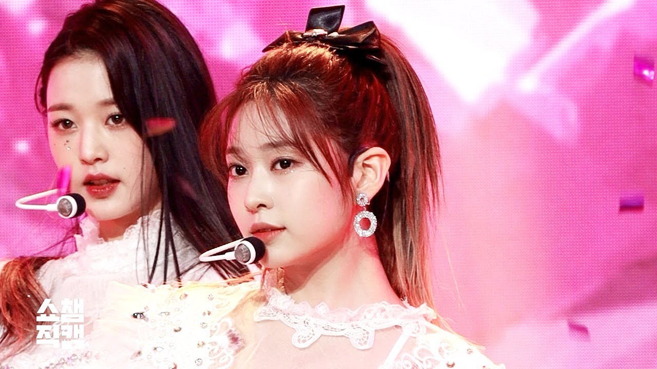 [쇼챔직캠 4K] 아이즈원 김민주 - 환상동화 (IZ*ONE KIM MIN JU - Secret Story of the Swan) l #쇼챔피언 l EP.360