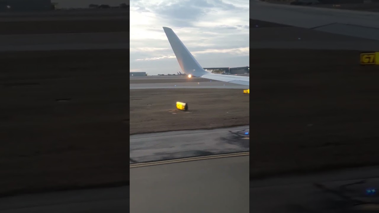 Landing at Dallas Airport 170226