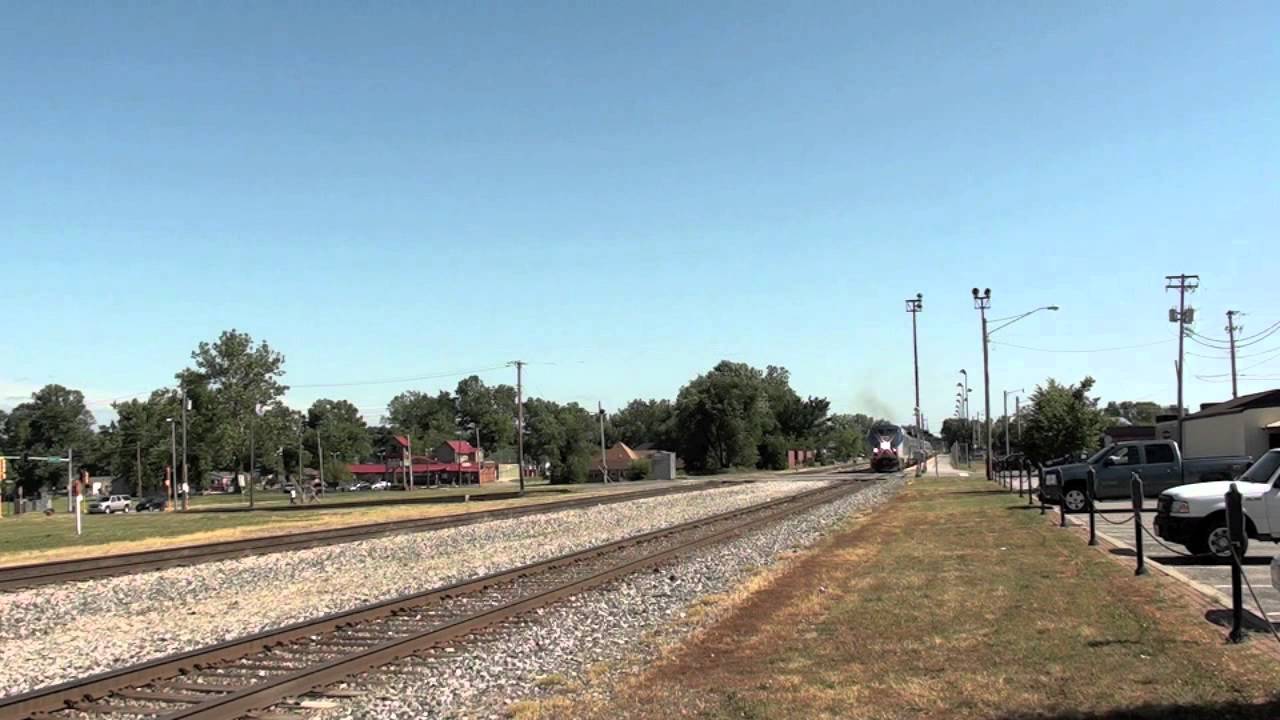 AMTK GE P42DC #173 leads AMTK P39291-21 (5-21-12)