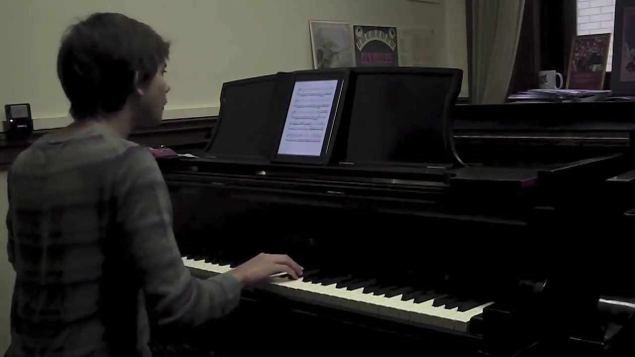 Suffocation by Crystal Castles piano cover (see description)