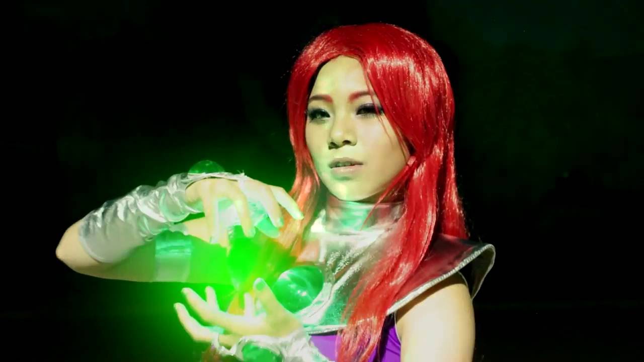 Get Ready with Me Cosplay: Starfire (makeup, costume, painting myself orange?)
