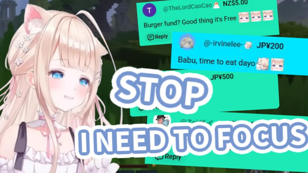 Чат отвлекает Пео от игры с помощью бургера.