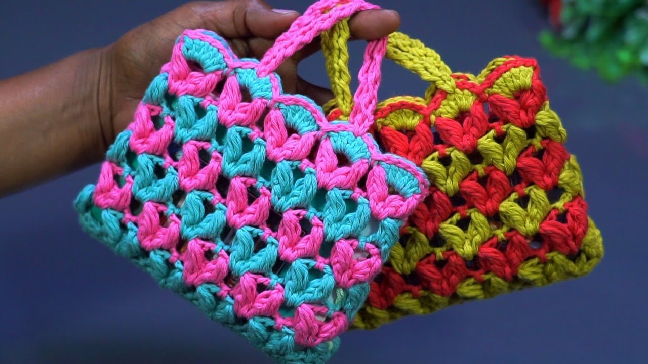 Beautiful 🥰 & Easy Crochet Small Bag Tutorial💗🎀 | Step by step #crochetbag @saritascreation 