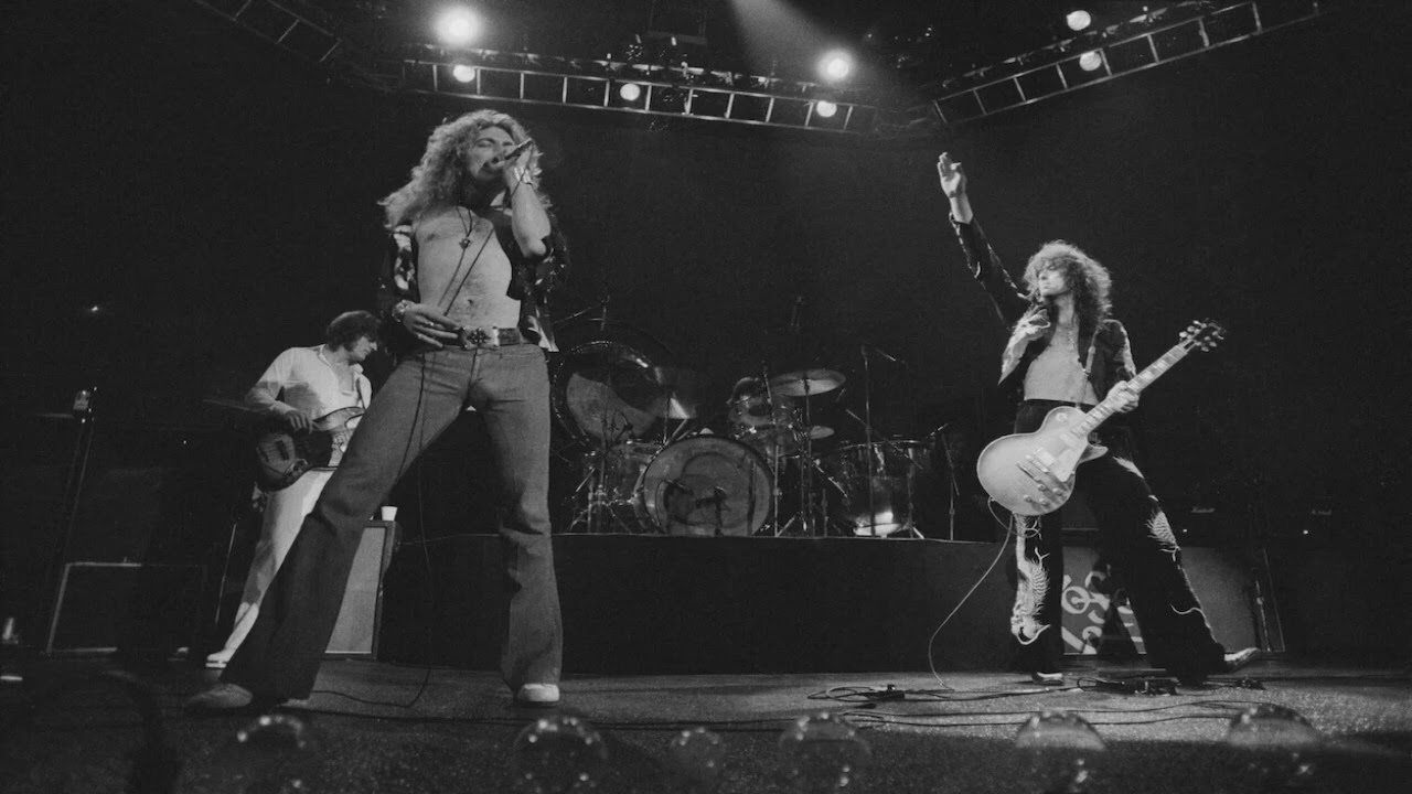 Led Zeppelin - The Wanton Song (GUITAR BACKING TRACK  w/VOICE)