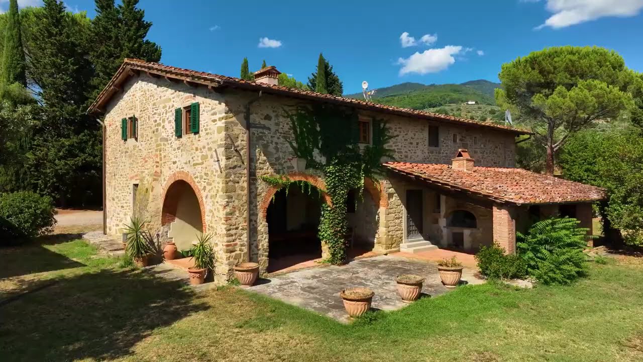V62061 Farmhouse with pool and olives for sale near Reggello, Florence, Tuscany - LISTING BELOW!