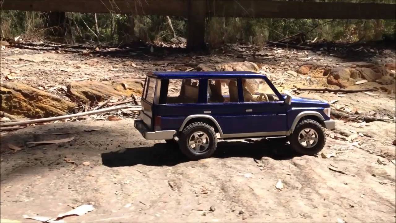 RC4WD TF2 LC76 Land Cruiser Lake Side Ride