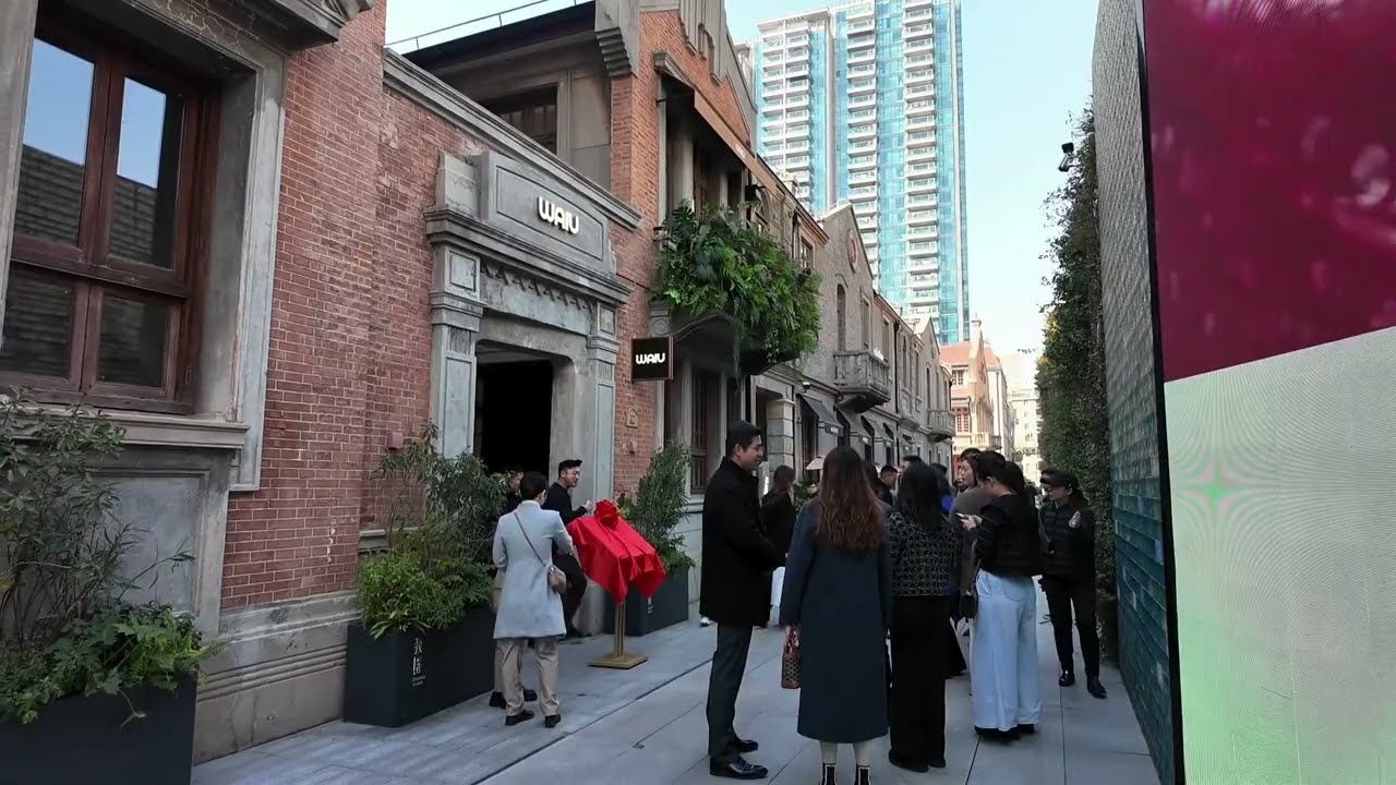 Old Shanghai by Day – Hidden Streets of Zhangyuan