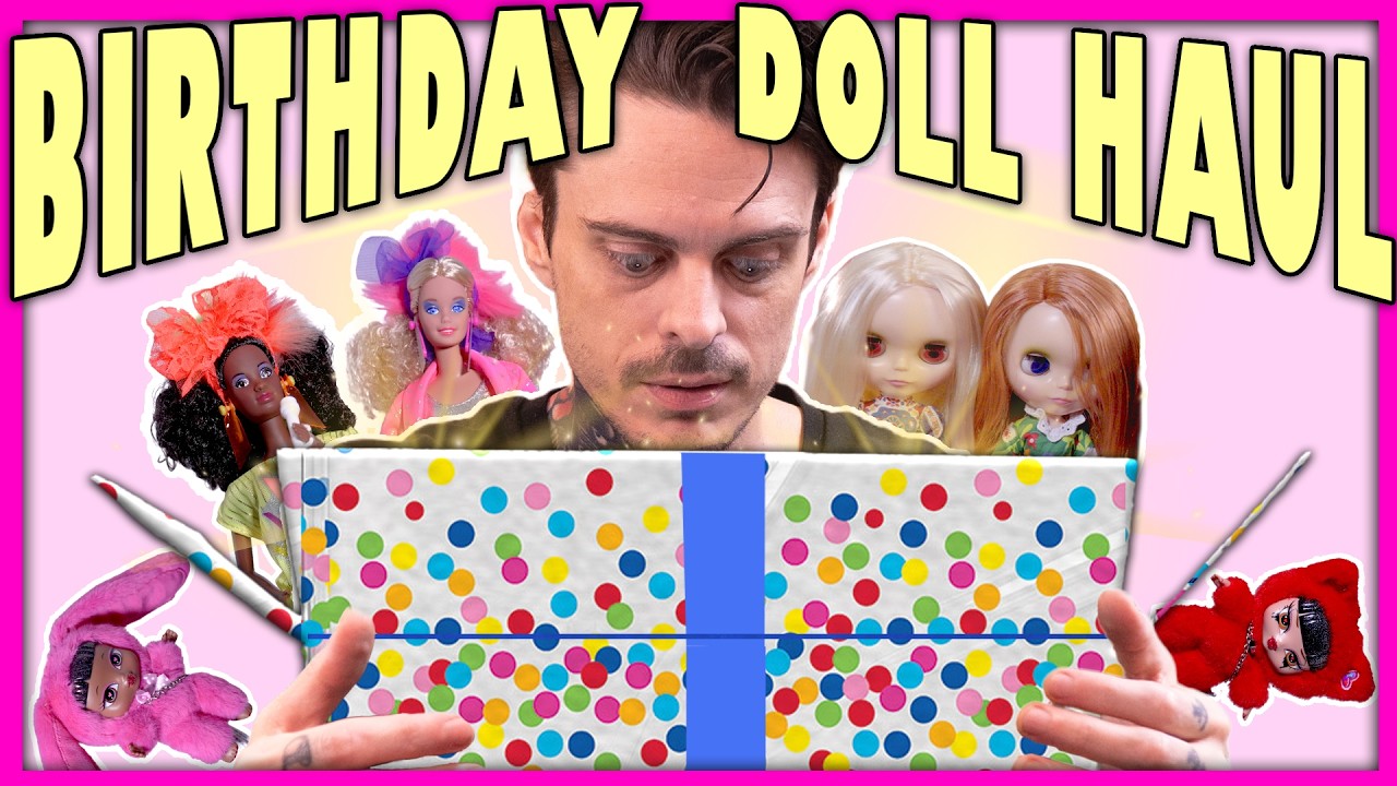 Огромная коллекция кукол на день рождения — винтажные Барби, Bratz, Blythe и многое другое.