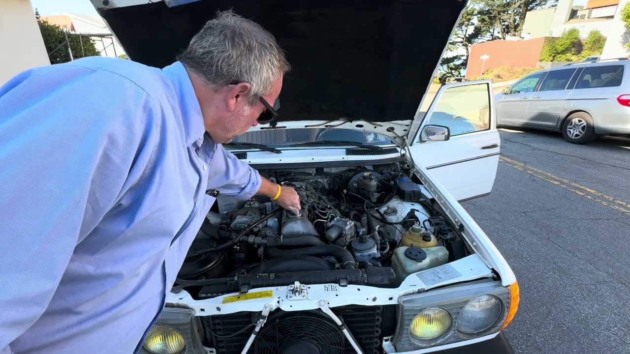 1985 W123 Mercedes 300td Wagon cold start- blow by test SFCA