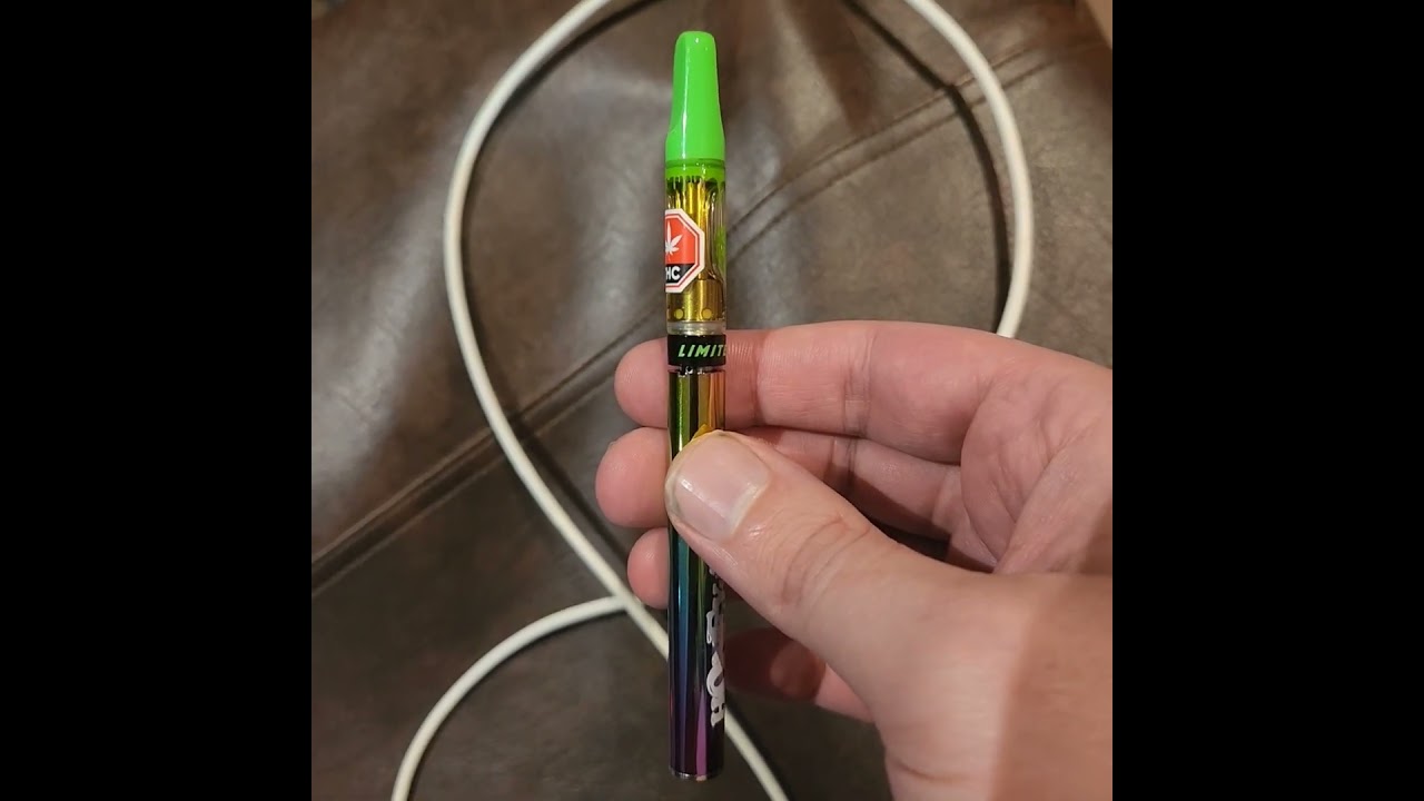 zoomer stuff #battery #vape #legalmarijuana #zoomer #addiction #drug #kush #thc #weird #funny