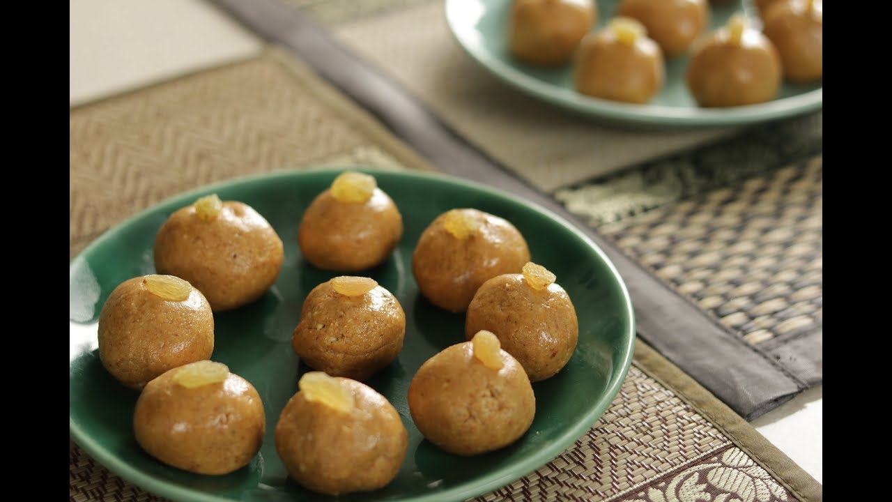 Besan ke Laddoo | Family Food Tales with Mrs Alyona Kapoor | Sanjeev Kapoor Khazana