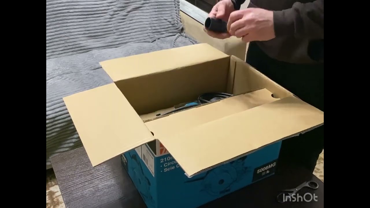 Makita 5008MG - циркулярка огонь!