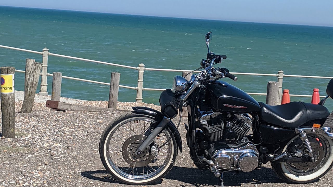 🛠️ How to remove Rear Fender on Harley Sportster 1200 | POV 🔍... kinda