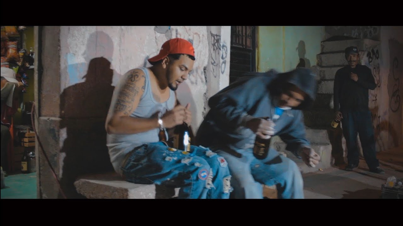 Kalako Parga - El borrachito 🍺 (Video Oficial) Parga en el beat.