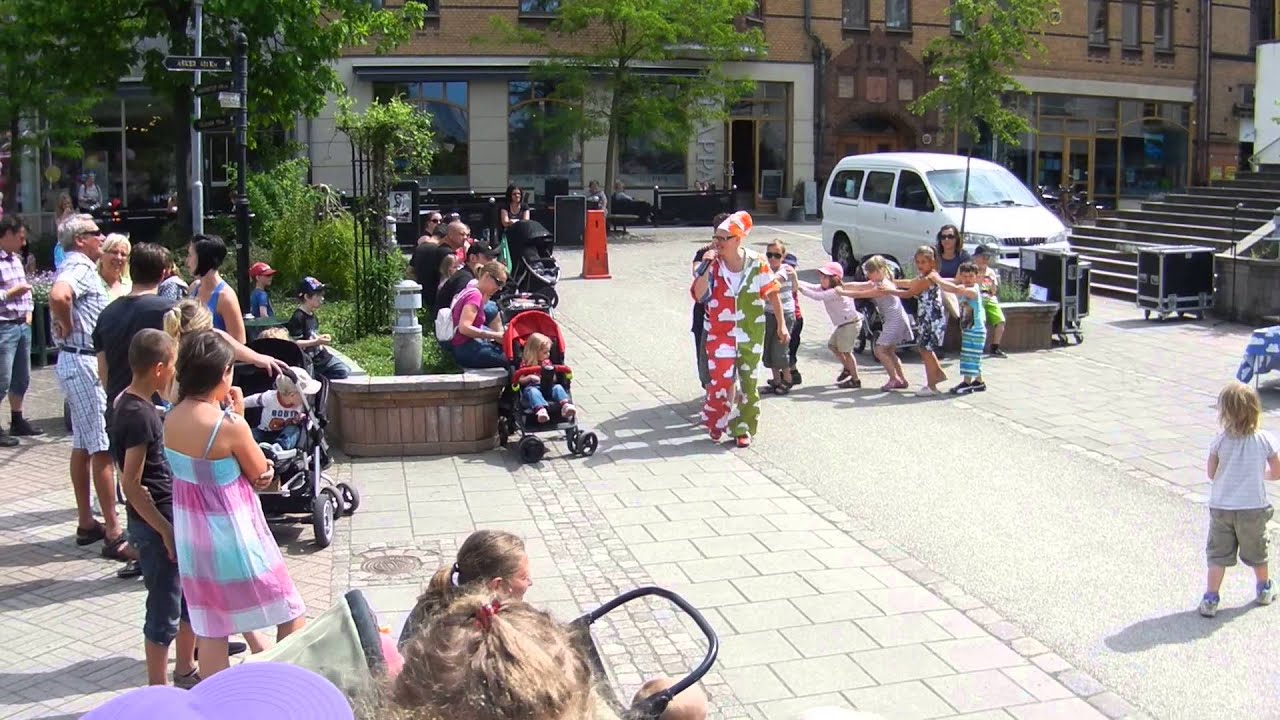 Mamma Måd på besök i Eslöv
