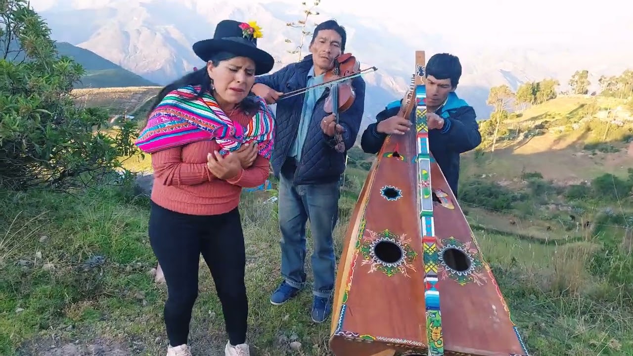 Anais Palomino Huayno  Arpa y Violín Paisanito