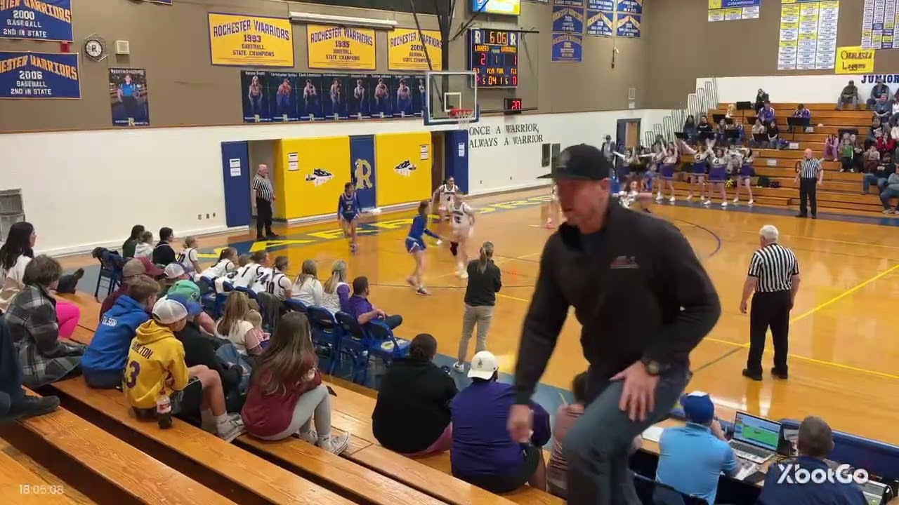 High school Basketball Quarter final