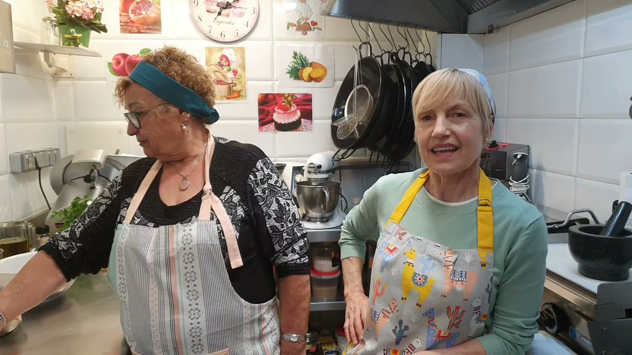 Pimientos verdes rellenos hechos por Pepi la sevillana.Sabor Artesano