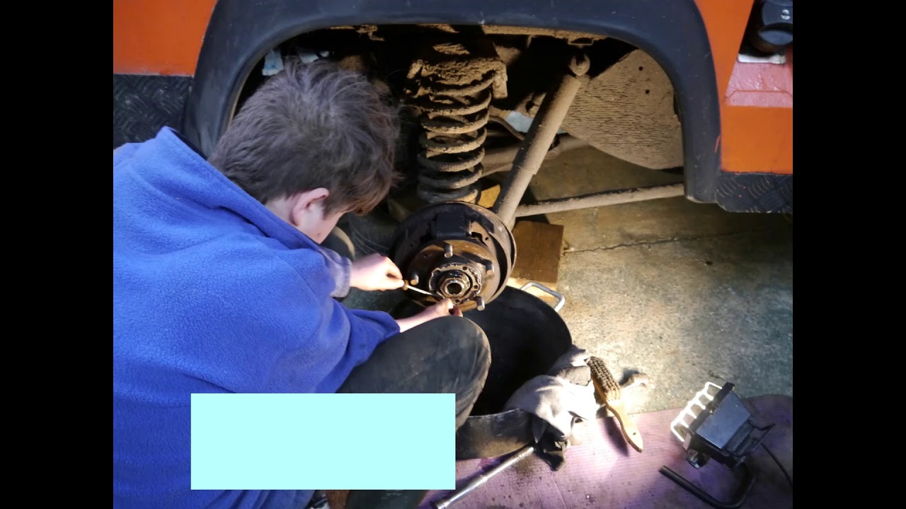 Land Rover axle seal