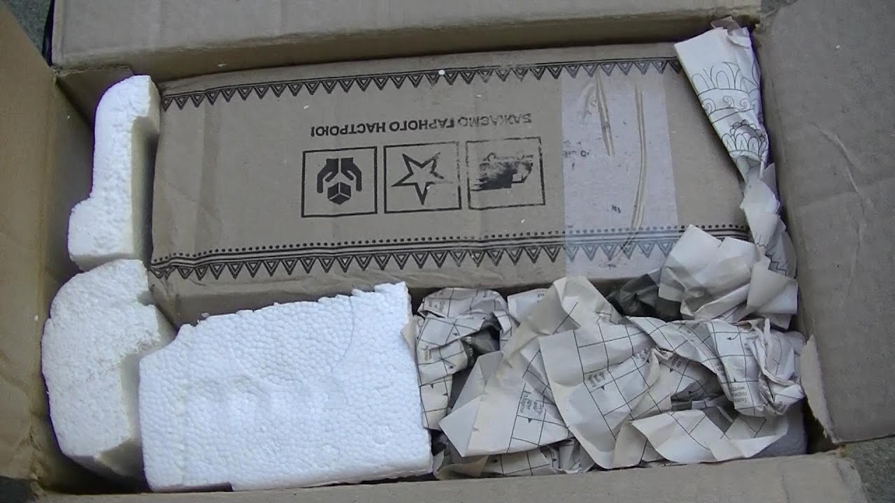 Unboxing Vintage Soviet Radios And SOKOL 404 Diagnosis