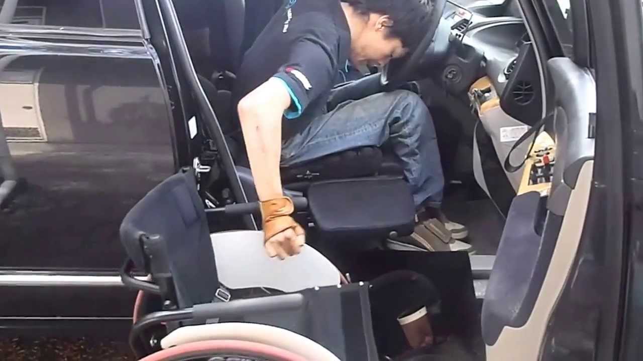 頸椎損傷（C6）による車へのトランス＆積み込み（固定車・リジット）