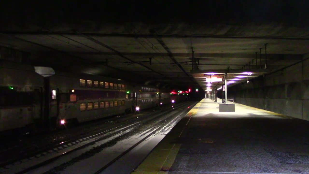Mbta train 5878