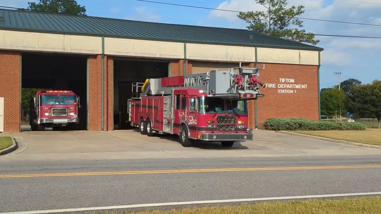 Tifton Fire Department E-11 / T-11