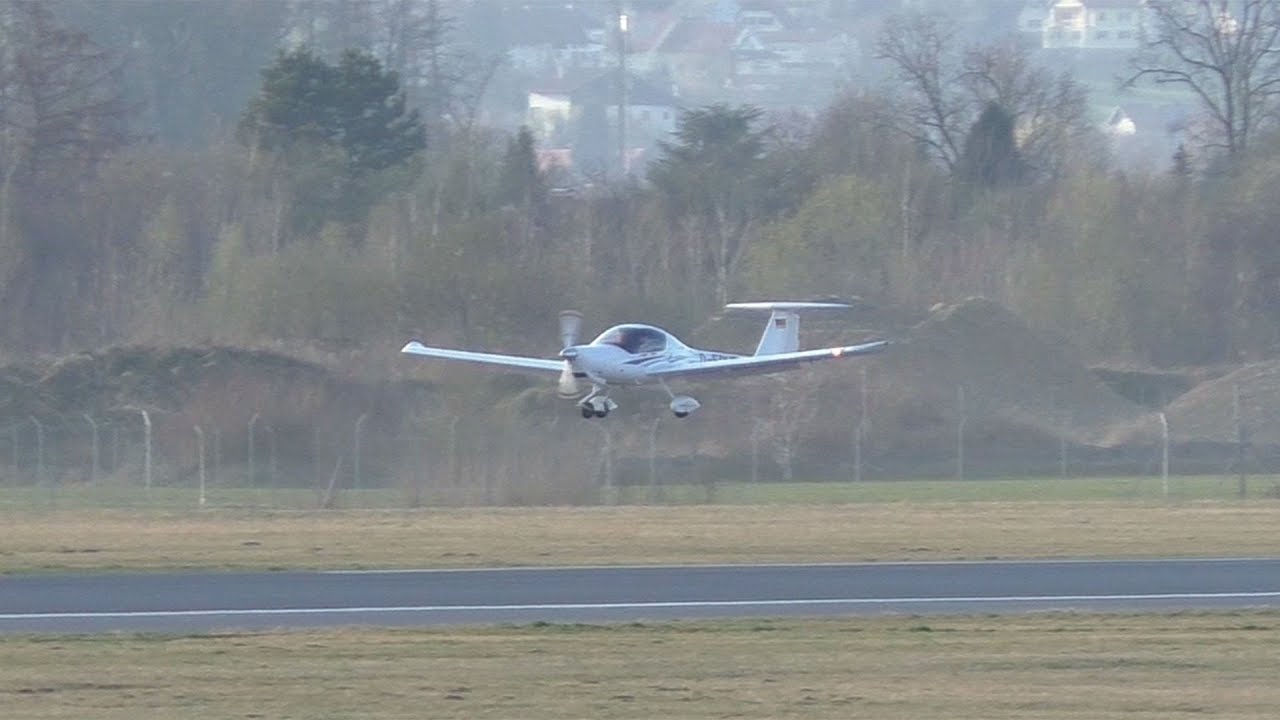 DV20 Katana touch & go at Graz Airport | D-EPHD