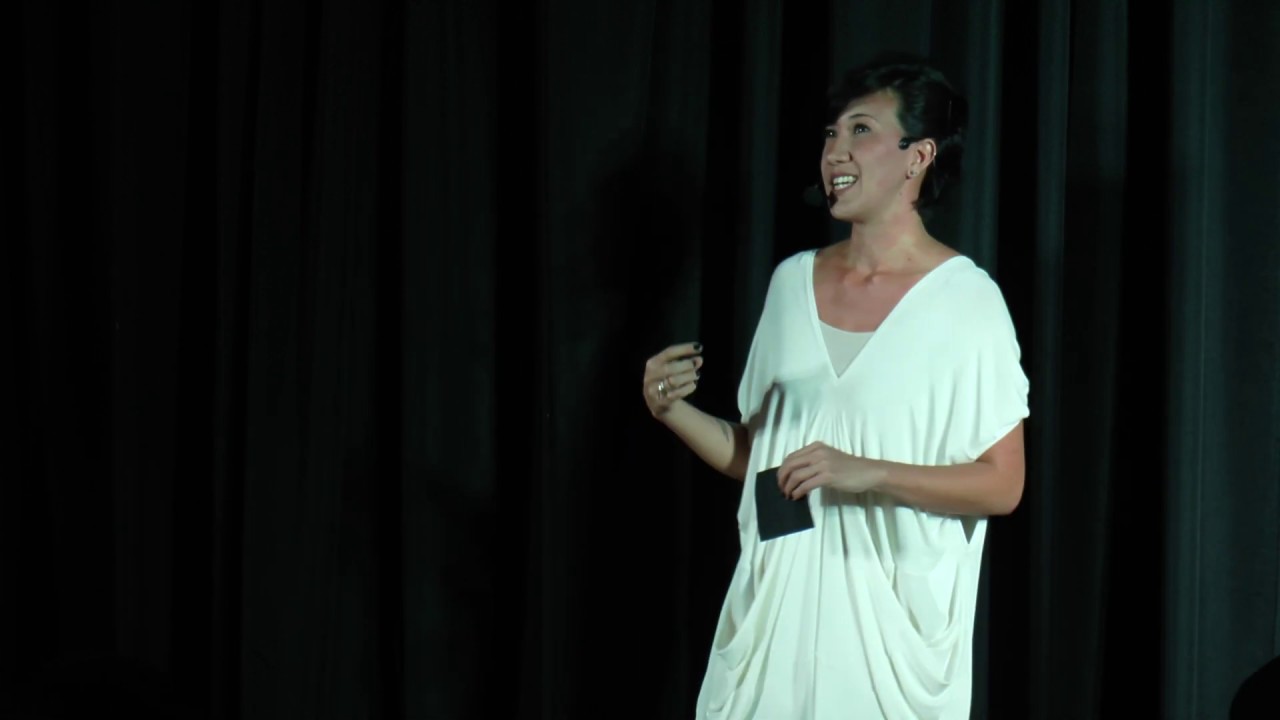 O Fator Humano Como Ingrediente | Carolina Oda | TEDxBlumenauSalon