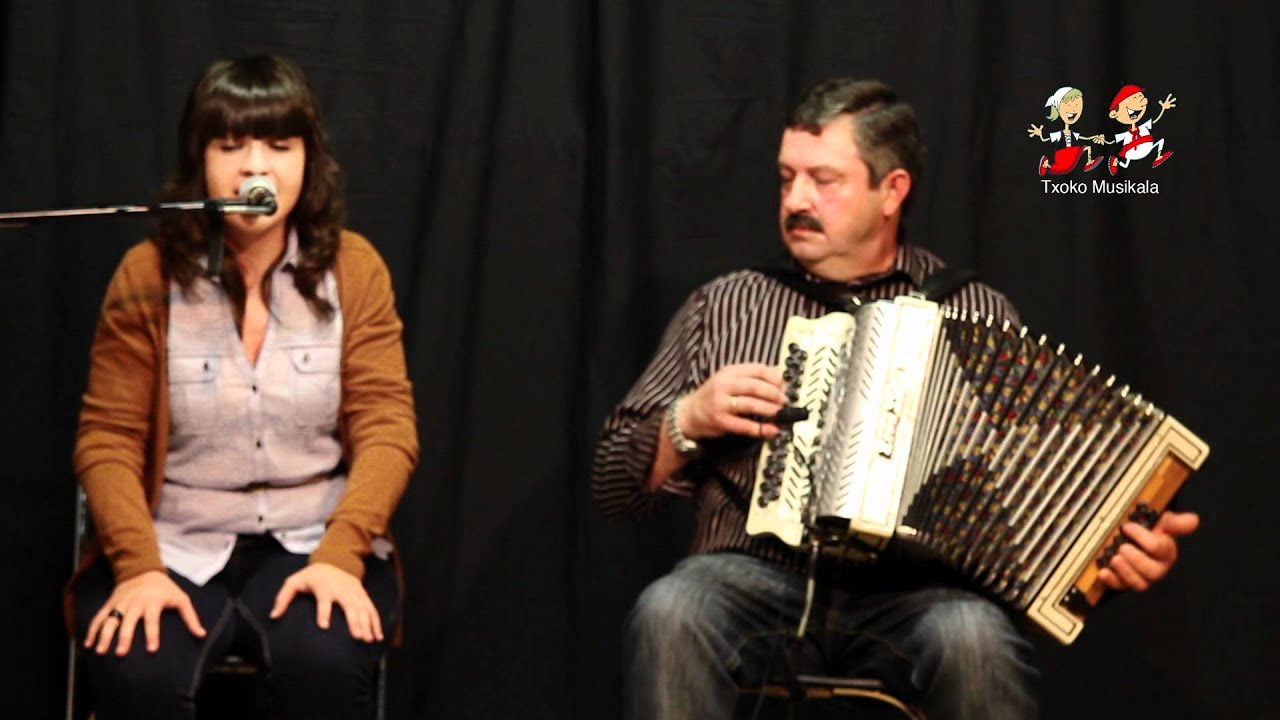Luis eta Leire Astiasaran kontzertua 2011_10_15 Oiartzunen 10.526