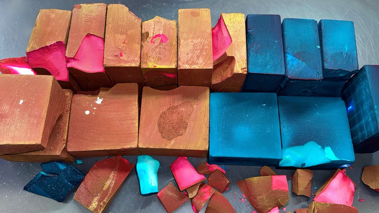 Super Red and Teal Dyed G1 Chalk