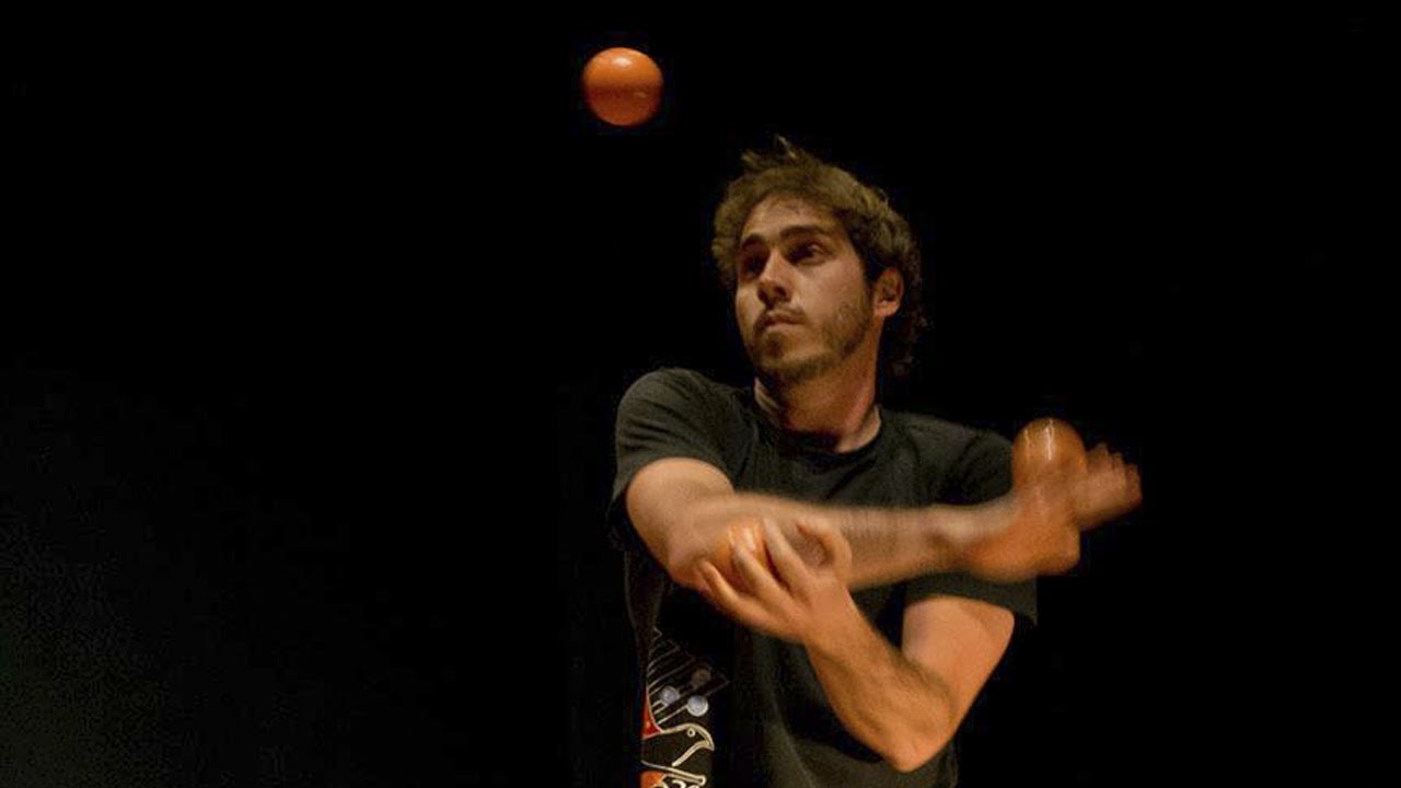 Malabares freestyle com 3 bolas - Marcelo Mamute