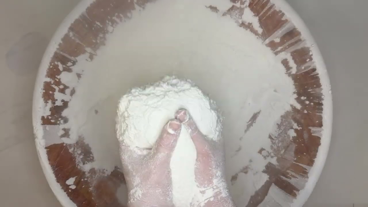 Baby Powder OG Talc Formula Pour & Powder Play ASMR